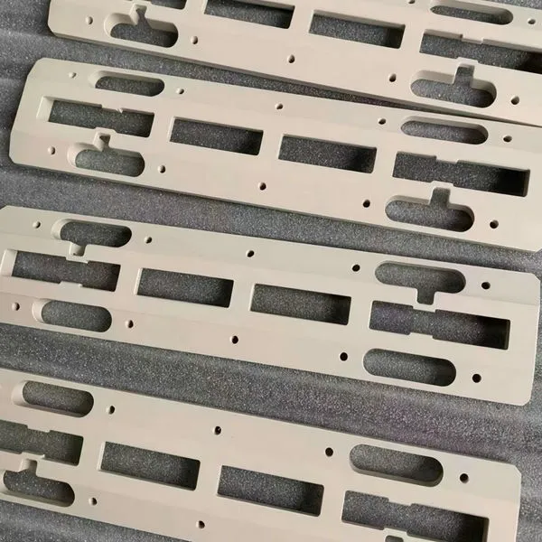 Placa de Fixação em PEEK