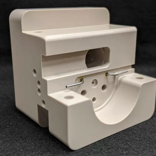 Serviços de Usinagem CNC em PEEK