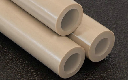 Quais são os desafios de manter tubos de PEEK em estoque?